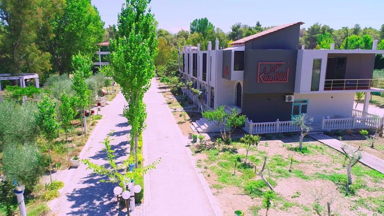 Готель Kavalona Park Вльора Екстер'єр фото