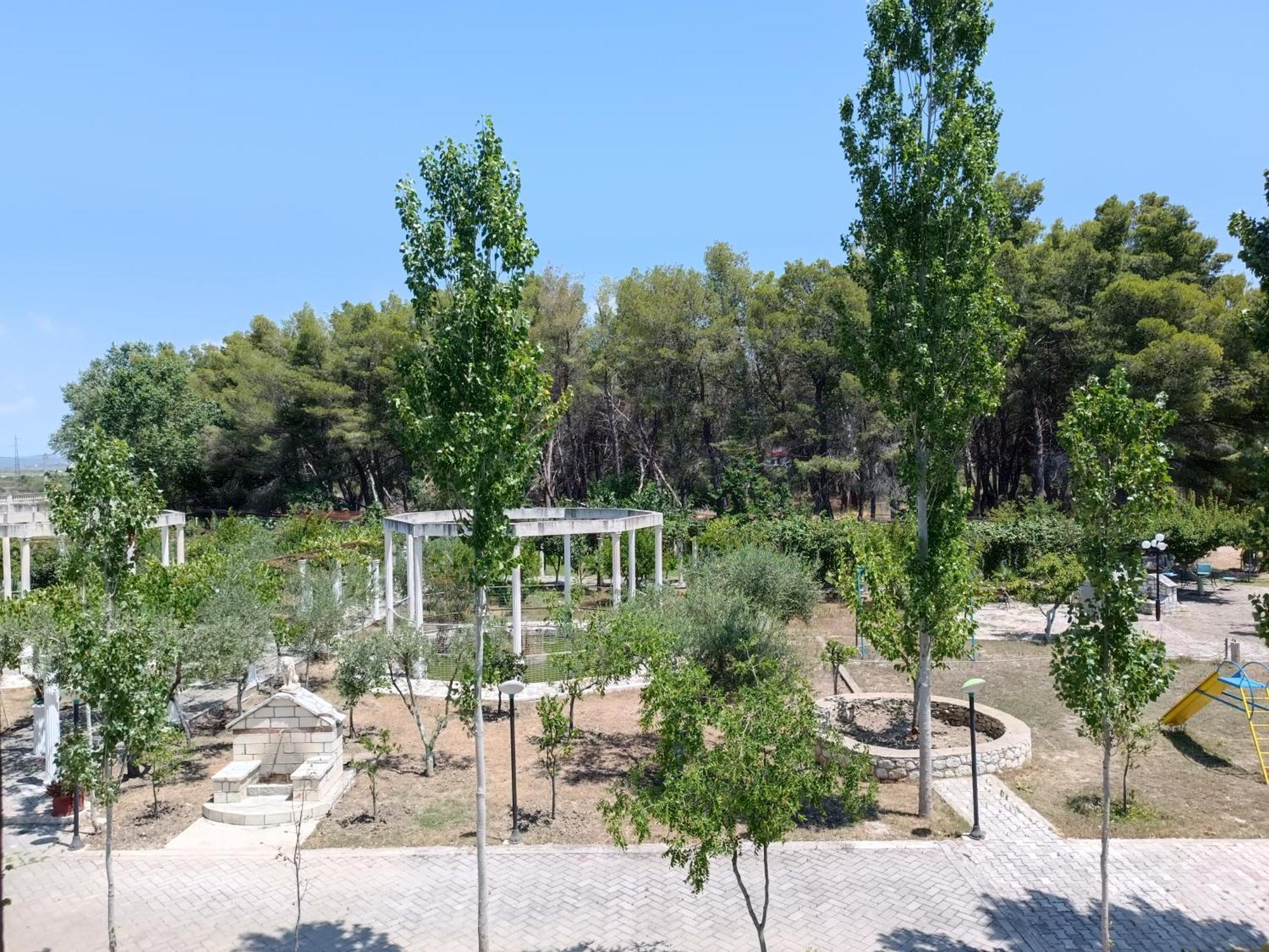 Готель Kavalona Park Zvernec Номер фото